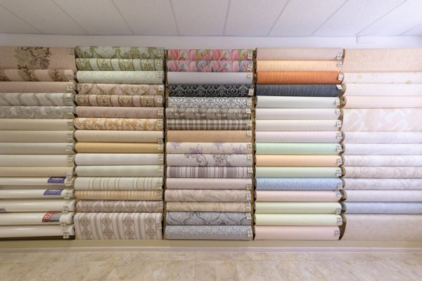 Обои в Баумаркете