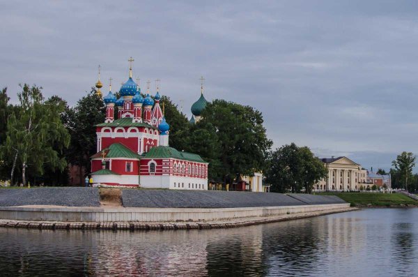 Город Углич на Волге