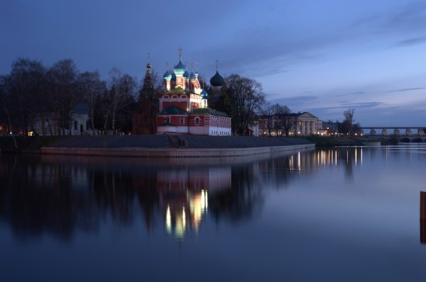 Углич достопримечательности набережная Волги