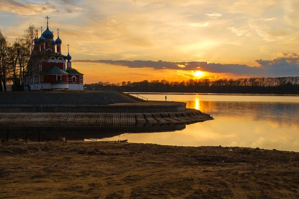 Город Углич на Волге