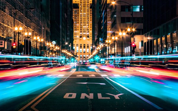 Улицы ночного города