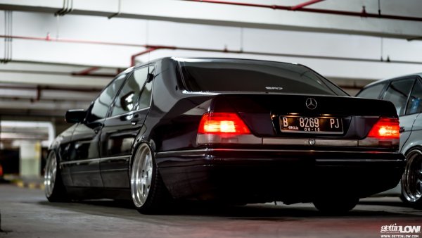 Mercedes Benz w140 stance