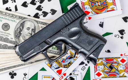 Пистолет для денег