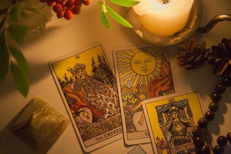 Таро в шафрановом