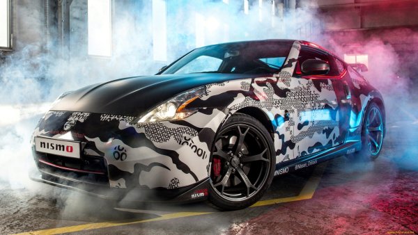 Nissan 370z винил