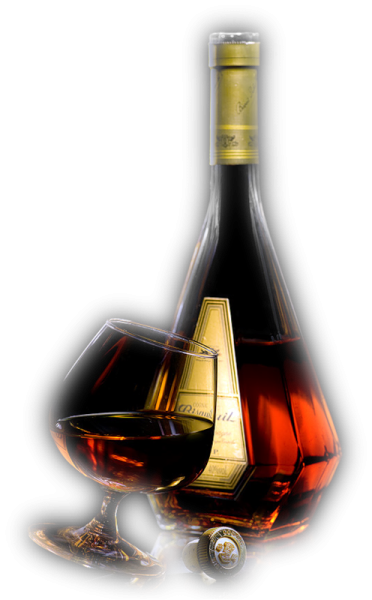 Бокал с коньяком на прозрачном фоне