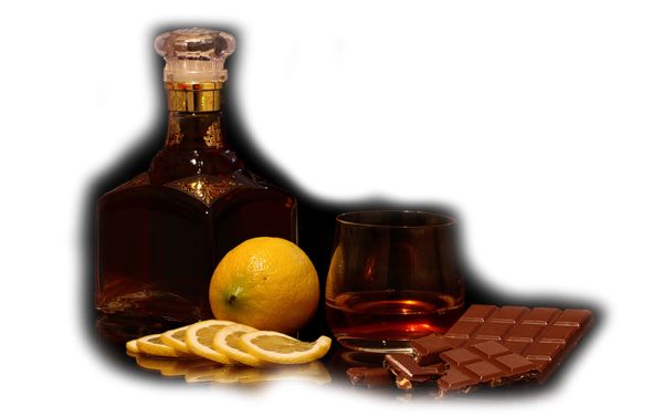 Коньяк на белом фоне