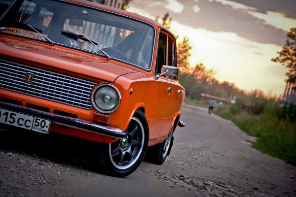 ВАЗ 2101 Боевая классика оранжевая