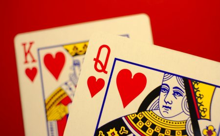 Покерная Червовая дама карта