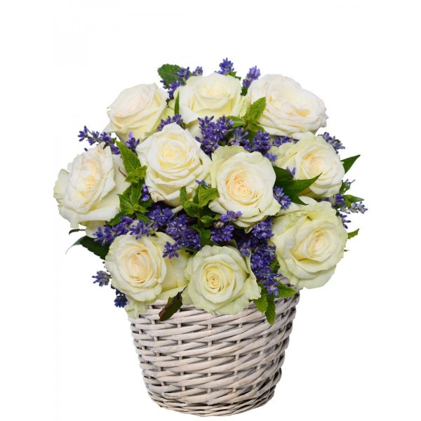 Корзиночка с белыми розочками