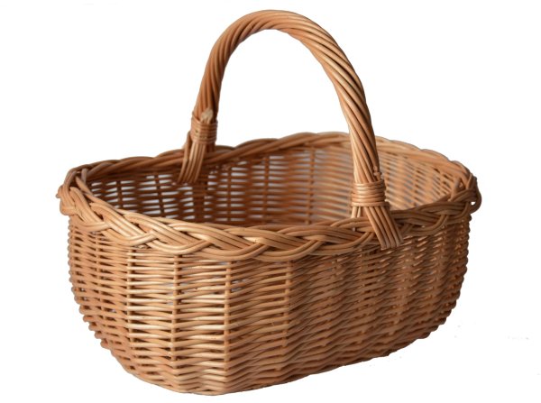 Корзина на белом фоне