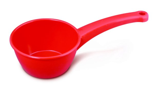 Ковш 2л пластик красный (16) с877кра Martika