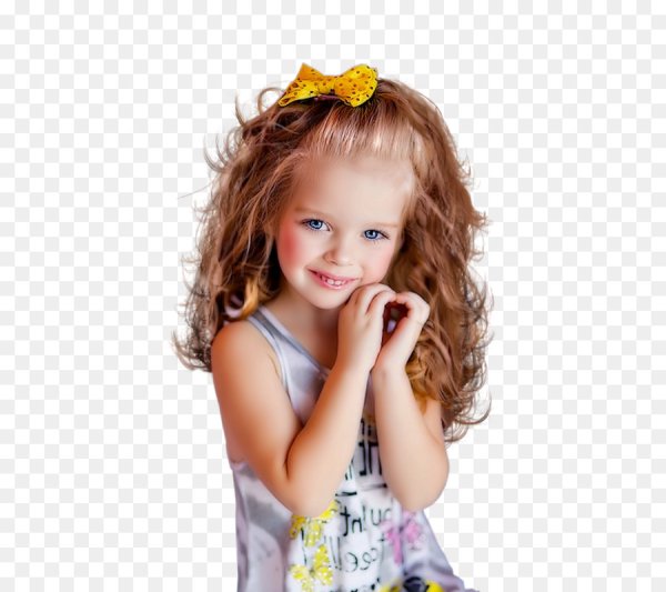 Маленькая девочка на белом фоне