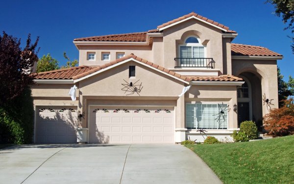 Особняк с гаражом