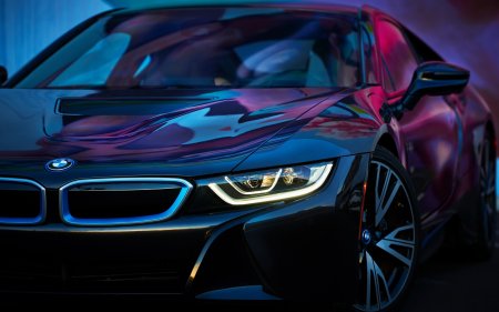 BMW i8 фиолетовая