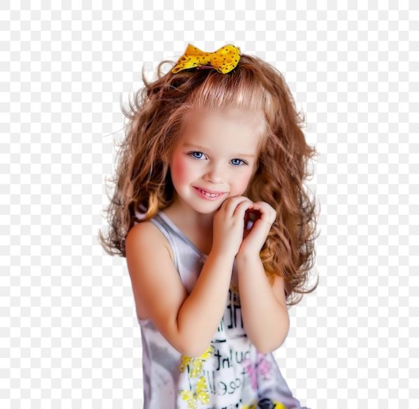 Маленькая девочка на белом фоне