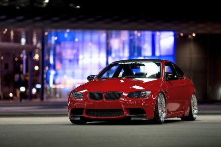 BMW 3 красная e92