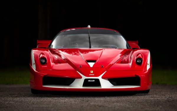 Ferrari FXX красная
