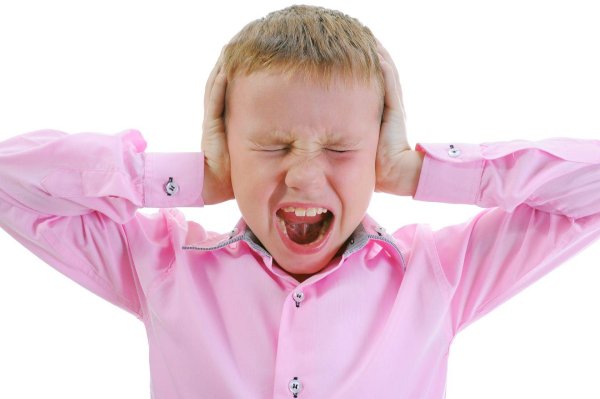 Орущий школьник