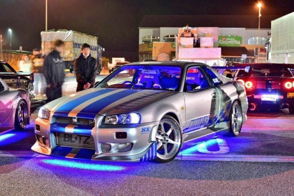 Nissan Skyline GTR 34 Форсаж