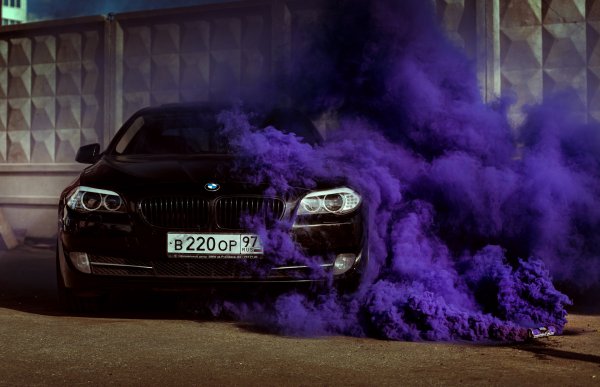 БМВ м5 ф90 в дыму