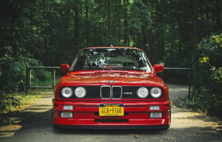 BMW m3 e30 Red