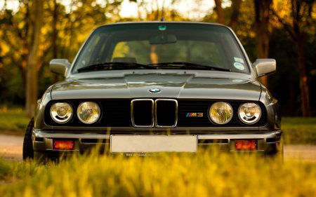 БМВ e30