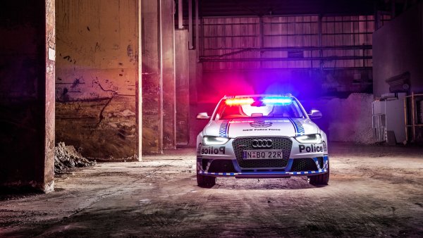 Police car Audi RS 6