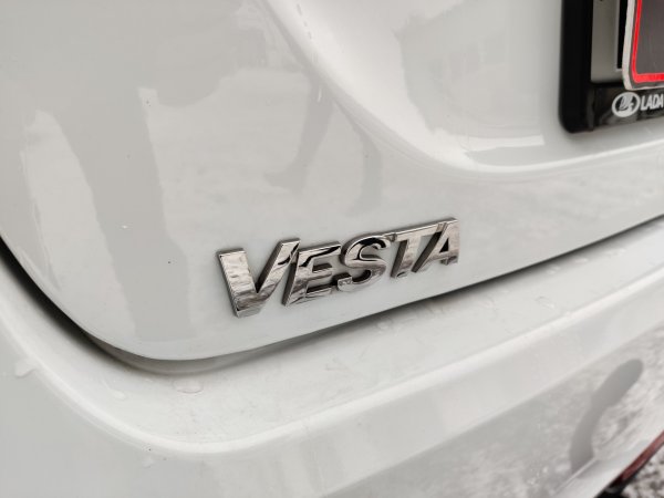 Lada Vesta эмблема