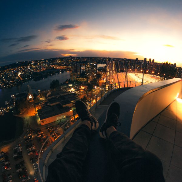 Вид с крыши ночью