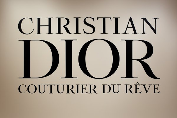 Диор логотип официальный