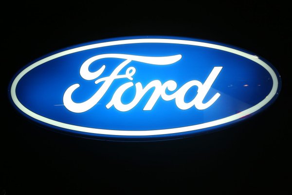 Эмблема Форд фокус