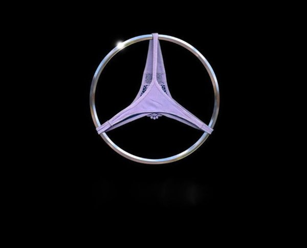 Знак Mercedes Benz