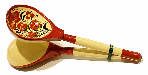 Деревянные ложки на прозрачном фоне