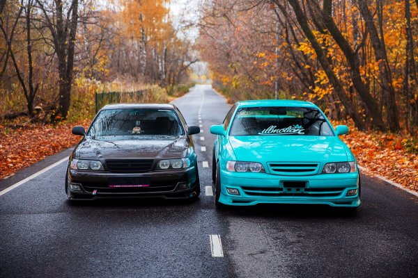 Toyota Chaser stance бирюзовый