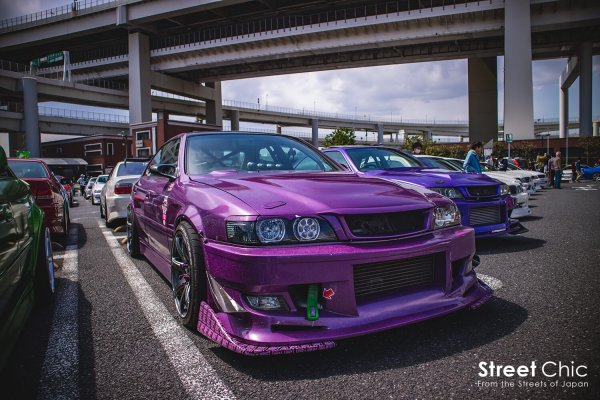 Toyota Chaser Tourer v Rocket Bunny