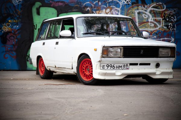Тюнингованный ВАЗ 2104