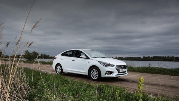 Hyundai Solaris на рабочий стол