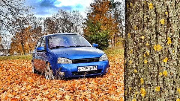 Красивая Лада Калина седан