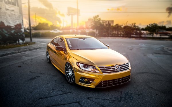 Volkswagen Passat cc золотой