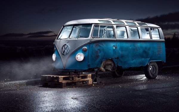 Van Volkswagen Blue