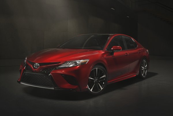 Toyota Camry 2018 вектор