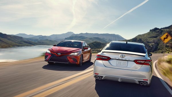 Toyota Camry 2021