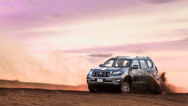 Land Cruiser Prado 4k