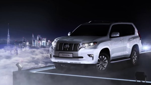Toyota Land Cruiser Prado 2022 белый