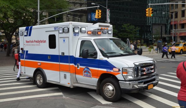 Автобус скорой помощи