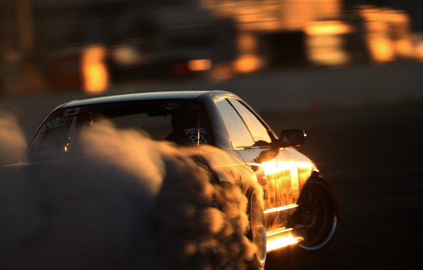 Ночной дрифт в городе