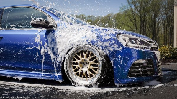 Мойка автомобиля синий