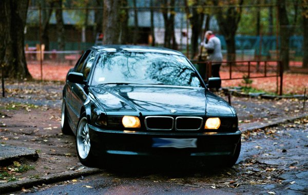 BMW 740 e38 бумер