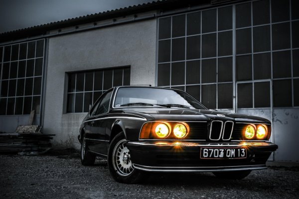BMW e24 635i